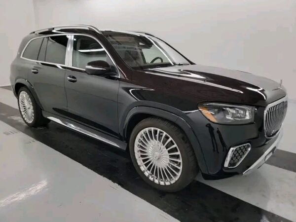 Mercedes-Benz GLS 600 4MATIC – Image 13