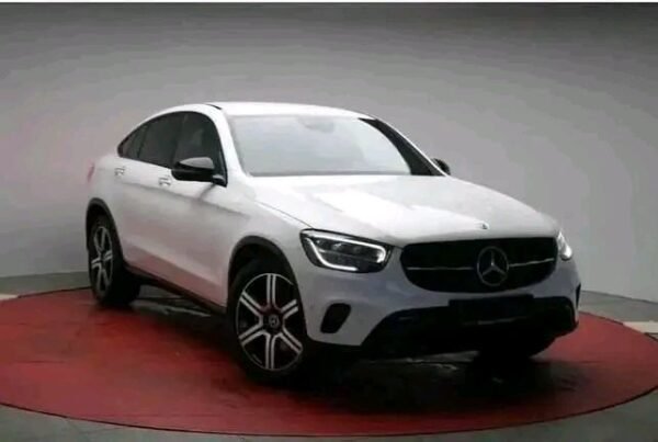 Mercedes-Benz GLC 220 – Image 2