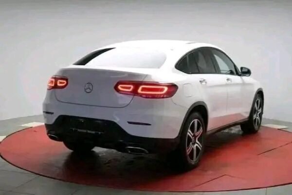 Mercedes-Benz GLC 220 – Image 12