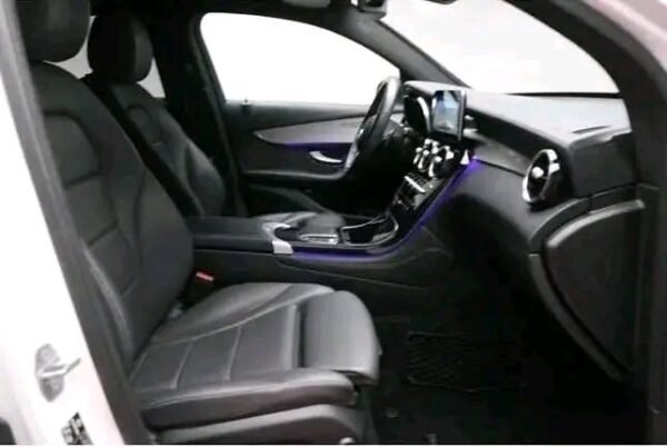 Mercedes-Benz GLC 220 – Image 6