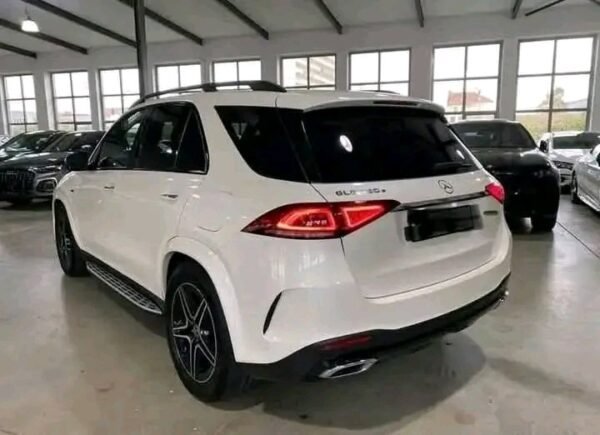 Mercedes-Benz GLE 350 e – Image 12