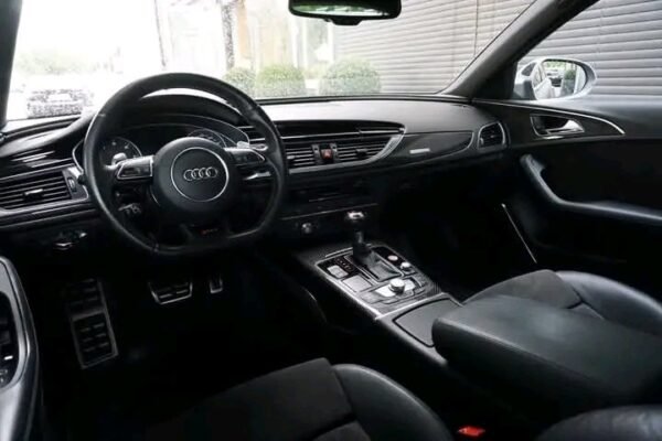 Audi RS6 – Image 17
