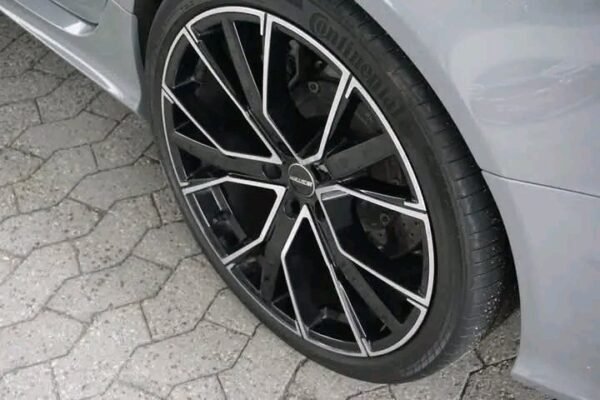 Audi RS6 – Image 14