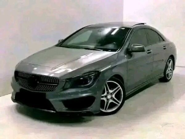 MERCEDES CLA Mercedes-Benz