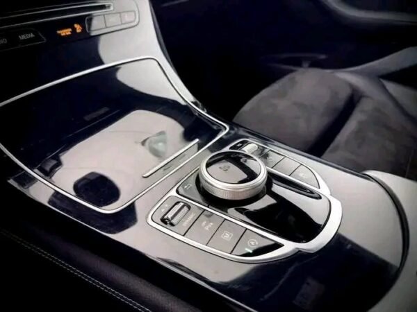 Mercedes-Benz GLC 220 – Image 10
