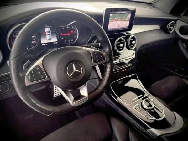 Mercedes-Benz GLC 220 – Image 14