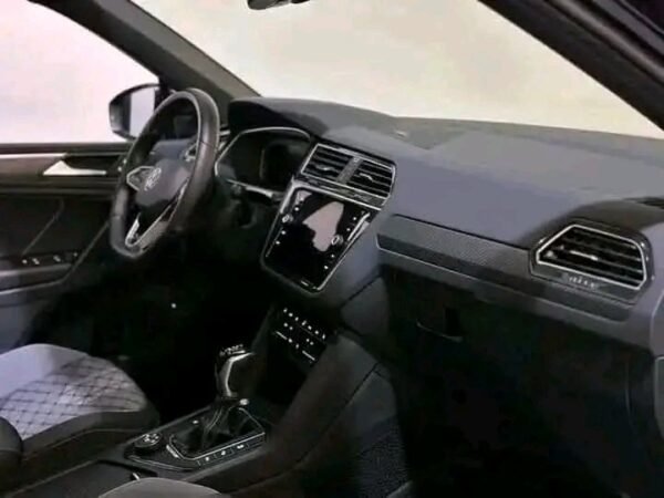 Volkswagen TIGUAN – Image 8