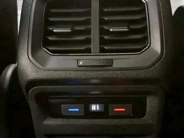 Volkswagen TIGUAN – Image 9