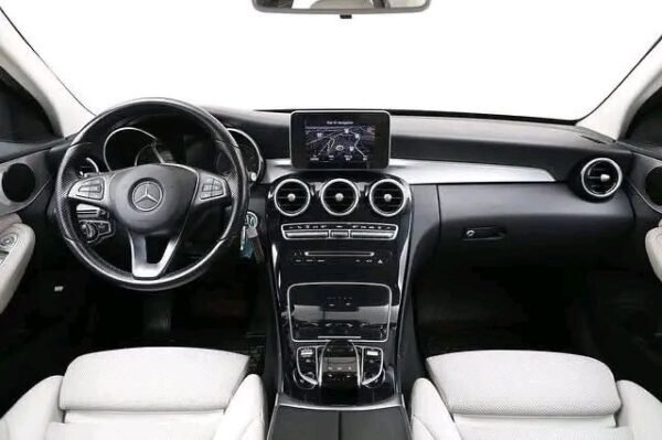 Mercedes-Benz C-Klasse – Image 8