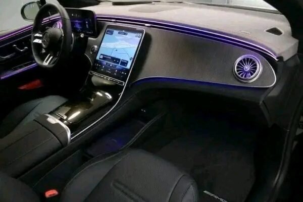 Mercedes-Benz EQC – Image 2