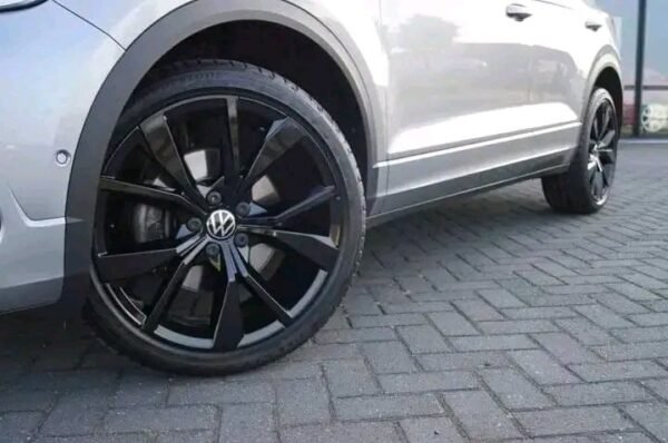 VOLKSWAGEN T-ROC – Image 8