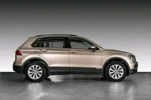 Volkswagen Tiguan – Image 2