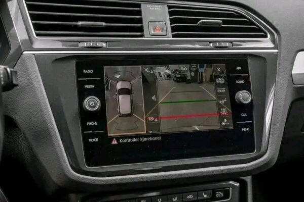 Volkswagen Tiguan – Image 15