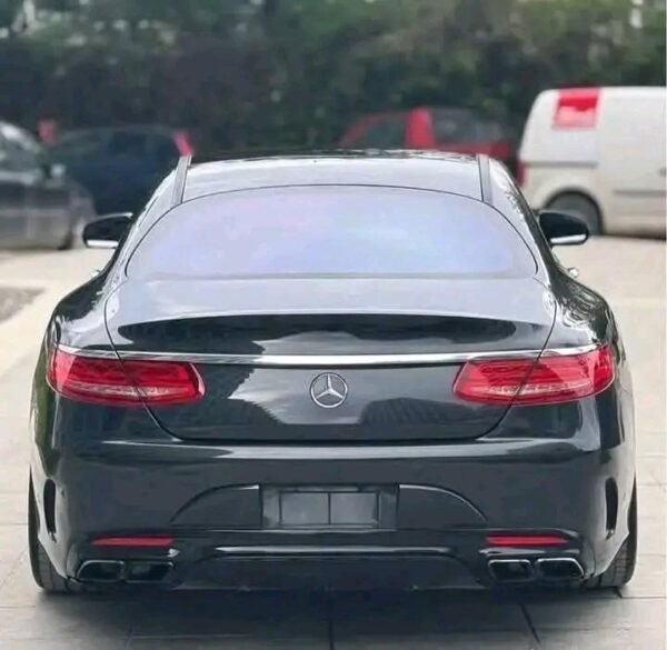 Mercedes-Benz E-Class 220d – Image 5