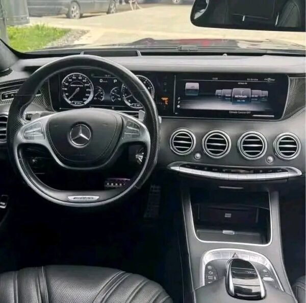 Mercedes-Benz E-Class 220d – Image 2