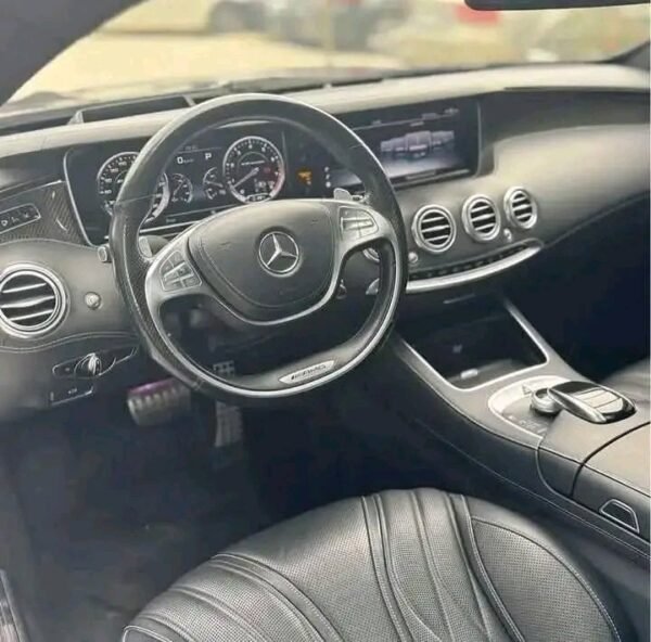 Mercedes-Benz E-Class 220d – Image 6