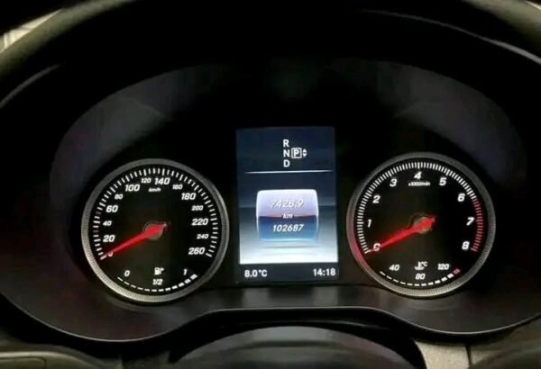 Mercedes-Benz C-Class – Image 6