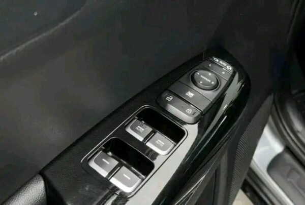 Kia Sportage – Image 10