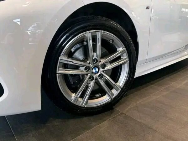 BMW 118 d M-SPORT – Image 13