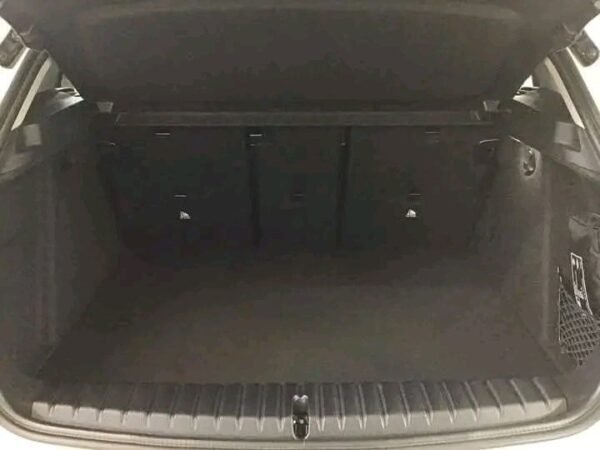 BMW 118i - Image 2