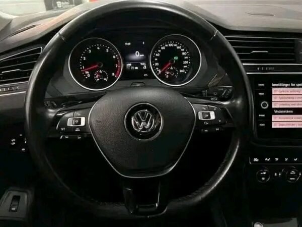 Volkswagen Tiguan – Image 34