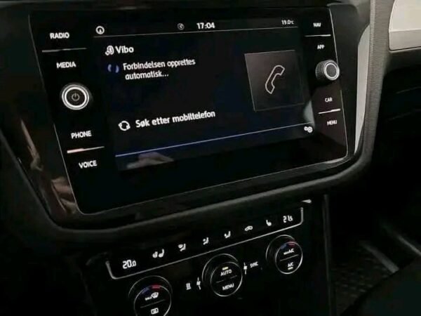 Volkswagen Tiguan – Image 16