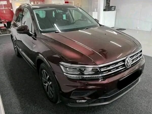 Volkswagen Tiguan – Image 35