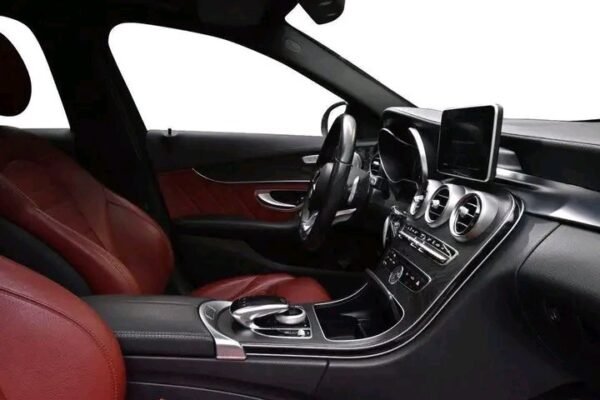 Mercedes-Benz C-Class – Image 11