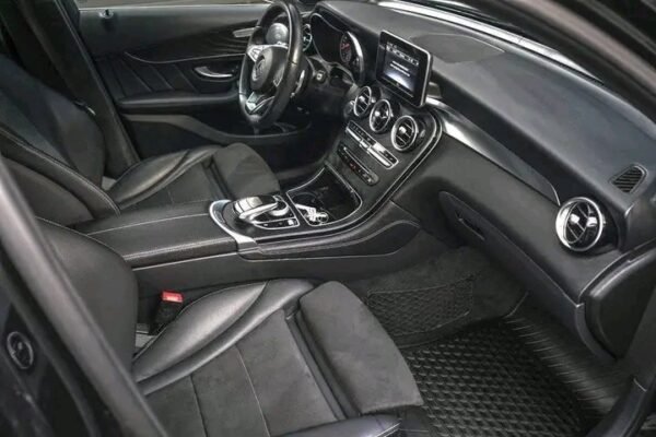 Mercedes-Benz GLC – Image 20