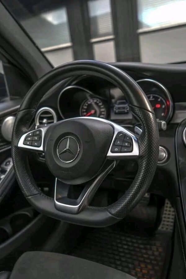 Mercedes-Benz GLC – Image 25