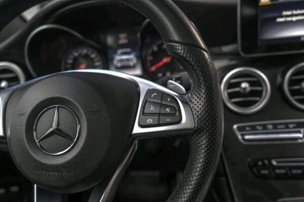 Mercedes-Benz GLC – Image 18