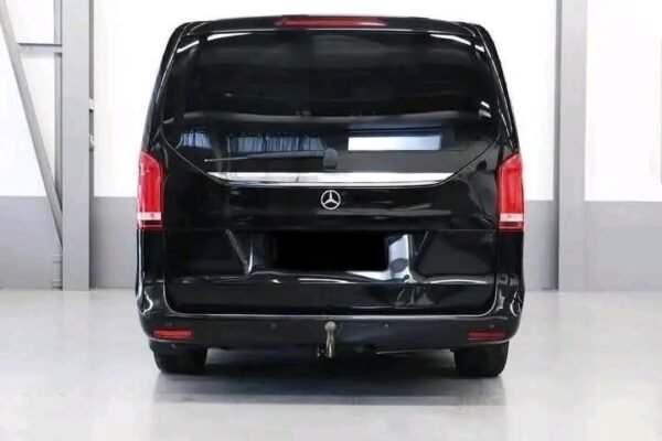 Mercedes-Benz V-Class – Image 18