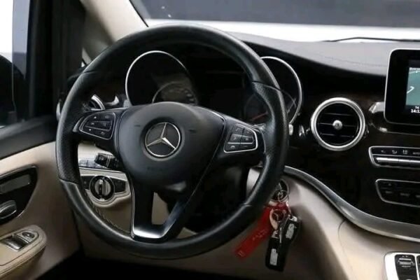 Mercedes-Benz V-Class – Image 7