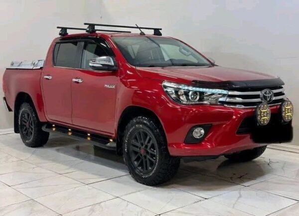 Toyota HiLux – Image 2