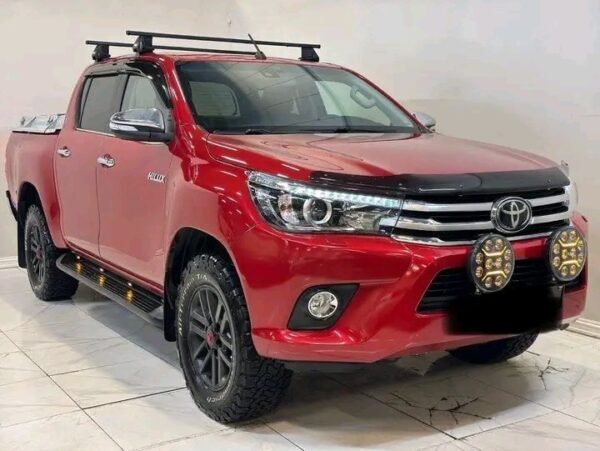 Toyota HiLux – Image 14