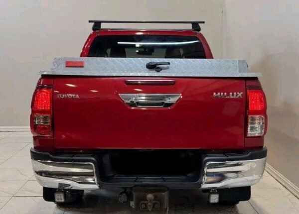 Toyota HiLux – Image 3