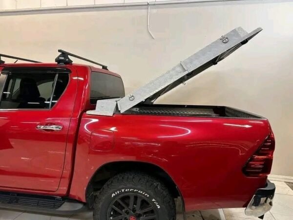 Toyota HiLux – Image 24
