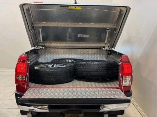 Toyota HiLux – Image 20