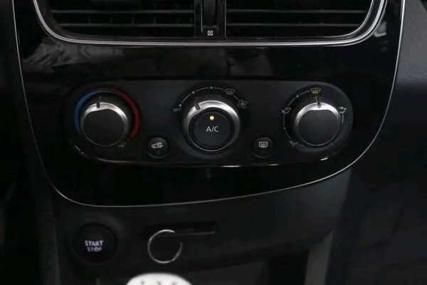 Renault Captur – Image 3
