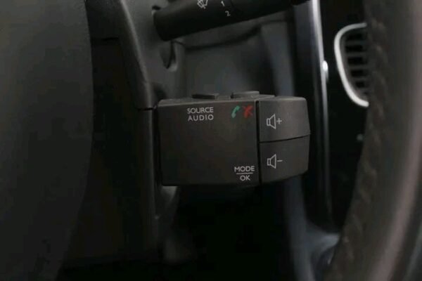 Renault Captur – Image 8
