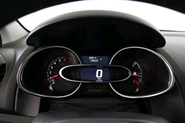 Renault Captur – Image 18