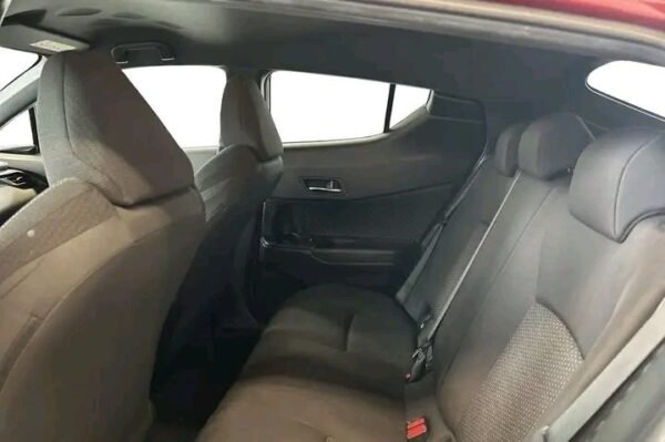 Toyota C-HR – Image 11