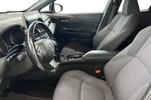 Toyota C-HR – Image 15