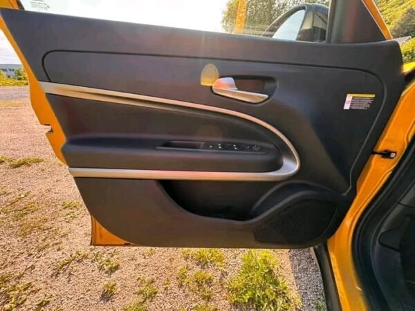 Jeep Wrangler – Image 22