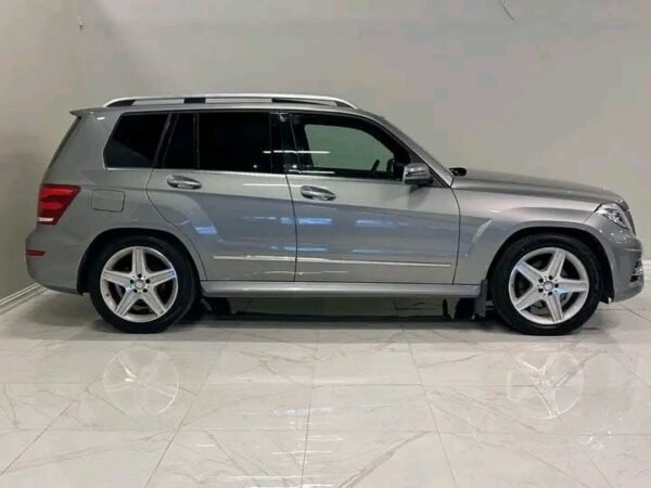 Mercedes-Benz GLK – Image 11