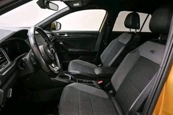 Volkswagen T-Roc – Image 9