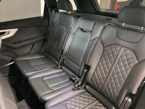 Audi SQ7 – Image 24