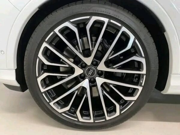 Audi SQ7 – Image 23