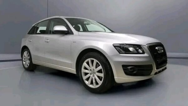 Audi Q5 2.0 TFSI Hybrid – Image 16