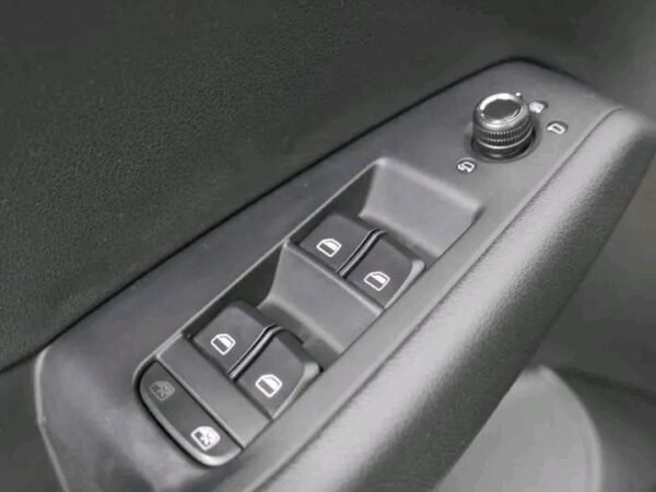 Audi Q5 2.0 TFSI Hybrid – Image 30